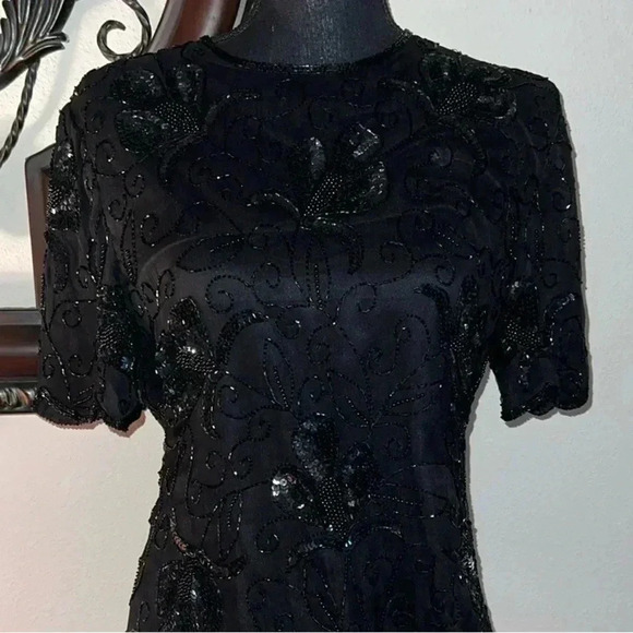 Stenay Women’s 100% Silk Black Beaded Sequin Vintage Scalloped Hem Size Medium - Picture 12 of 16